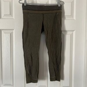 Lululemon Capris Size 8❤️❤️